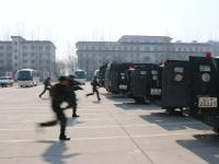 武警参加反恐演练确保两会安全