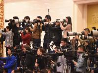 李克强总理答记者问 参会人数超千人