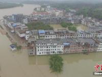 暴雨致赣南5.3万人受灾 民众紧急转移