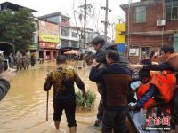 暴雨致赣南5.3万人受灾 民众紧急转移