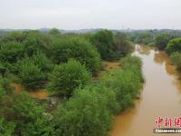 湖南永州出现暴雨洪水 提前10天进入汛期
