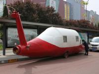 河南郑州现“最牛僵尸车” 三轮车改直升机
