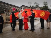湖北：铁路职工“迟来的婚纱照”