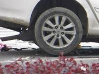 女司机误把油门当刹车 猛撞2辆公交后身亡