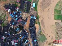 福建南平建阳区发生泥石流 受灾民众等待安置