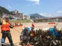福建泰宁泥石流：武警水上搜寻最后1名失联者