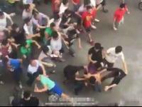 小偷在成都体院行窃遭百人围堵 报警被“救”走