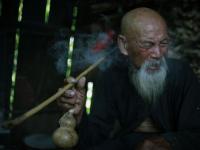 桂林八旬模特兄弟 供人拍照红遍全球
