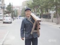 长春八旬老人走遍全国 12年免费磨刀七万多把 