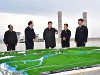 习近平看望赫哲族群众 登上黑瞎子岛视察