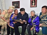 习近平看望赫哲族群众 登上黑瞎子岛视察
