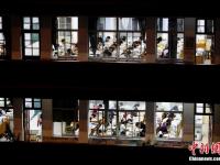 江苏连云港高三学生“挑灯夜读”迎高考