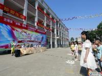 团市委组织法制、禁毒、心理健康知识进校园