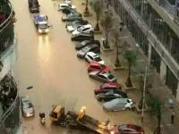 重庆22个区县遭遇暴雨袭击 多地出现内涝等灾情