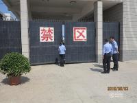 实拍高考试卷押运过程 200名警力护航