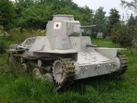 成都模型公司停车场似“军事禁区”