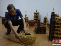 武汉七旬老人竹编搭建地标建筑