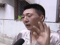 居民楼着火 男子挨户叫醒18户居民自己被熏晕