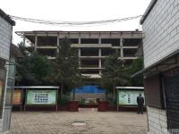 陕西中鸡镇综合楼停建三年 镇政府借房办公