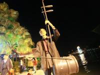 65岁音乐狂人捡垃圾15年 造千件音乐“神器”