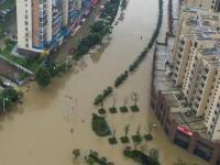 南京内河水位上涨 居民小区成