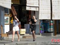 福州发布高温橙色预警 最高温达38℃