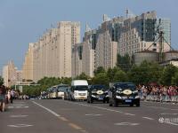 许昌20万人夹道迎接维和牺牲烈士回家