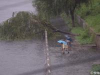 北京暴雨天现