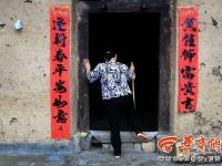 五旬女环卫工遭暴打 警方8个月未确定嫌犯