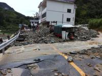 广西遭遇特大暴雨 河水暴涨致山体滑坡