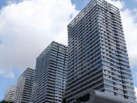 组图：江苏南通现“裤腿”朝上“秋裤”楼