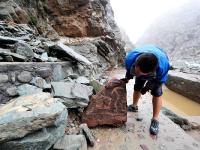 宁夏贺兰山山洪致古人类岩画被冲走