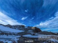 成都酷暑 相距270公里的达古冰山迎2016年初雪