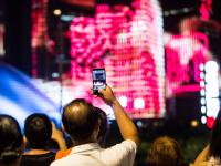 杭州迎G20 钱江新城亮起炫目灯光秀