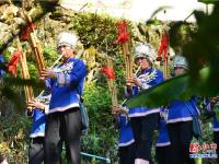 上堡侗寨：吹起芦笙迎宾客