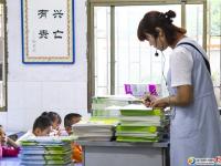 开学啦！学子踏上新“旅途”
