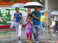 开学啦！学子踏上新“旅途”