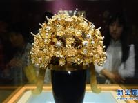  隋炀帝萧后冠在扬州展出