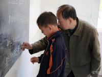 湖北“麻雀小学” 只有2个老师和3个学生