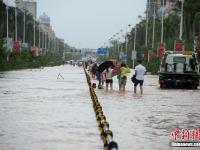 台风“莎莉嘉”来袭 海南琼海市区内涝严重