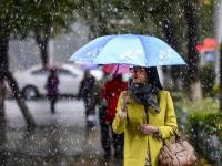 乌鲁木齐迎来今冬首场雪