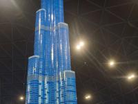 高17米耗时200余天 世界最高乐高模型展出