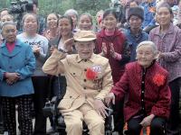 81岁的她成了新娘 等来了这场迟到66年的婚礼