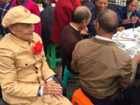 81岁的她成了新娘 等来了这场迟到66年的婚礼