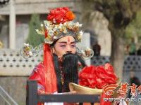 走米袋、跨火盆、拜天地 陕北传统婚礼好热闹！ 