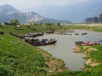 中国最大淡水湖鄱阳湖变“草原”