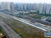  长江三峡库区首条高速铁路渝万高铁模拟运行