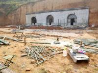 80后姑娘弃城市百万住房 回农村种地住窑洞