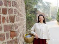 80后姑娘弃城市百万住房 回农村种地住窑洞