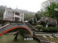  浙江一村民花10年将菜园打造成“私家园林”